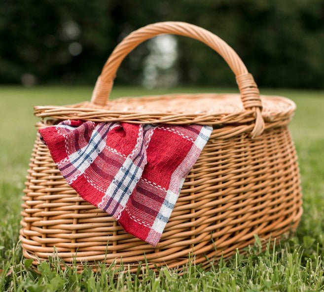 7 Creative Picnic Basket Gift Ideas for Every Occasion - Texas Treats