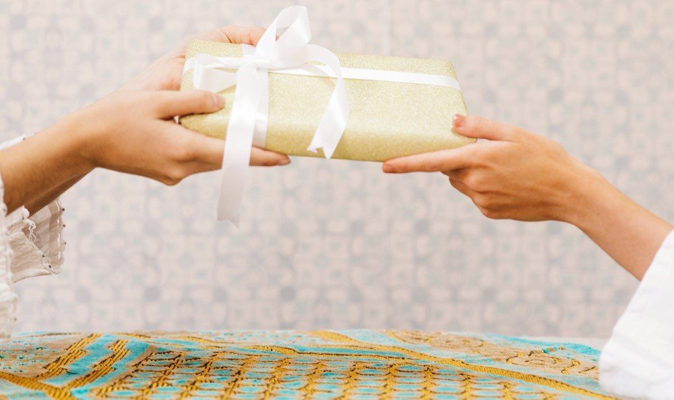 Corporate Gifting Occasions: How to Choose the Right Gift Every Time - Texas Treats